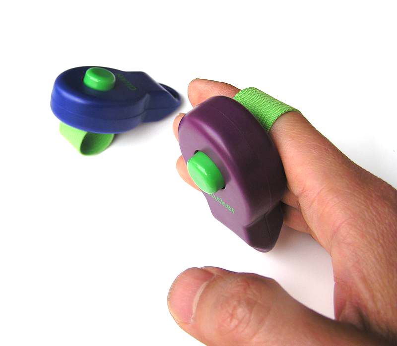 Ring Clicker Dog Training Tool — Portable Pet Rattle Clicker
