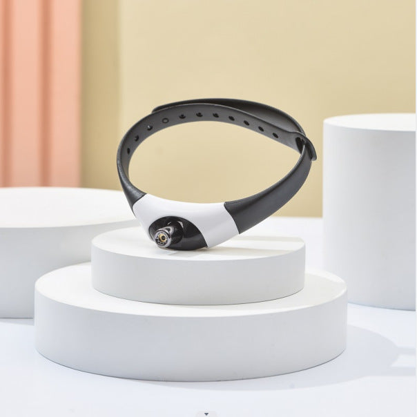 Cat Laser Collar Toy — Hands-Free Interactive Light Chase Toy